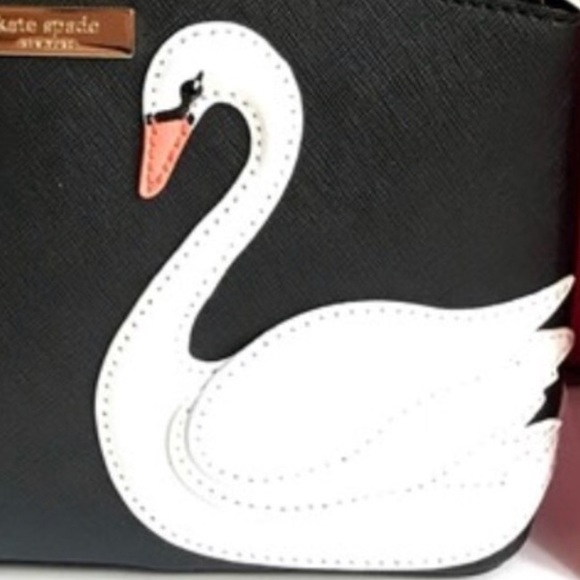 Meet your Posher, Denise - Picture 3 of 3