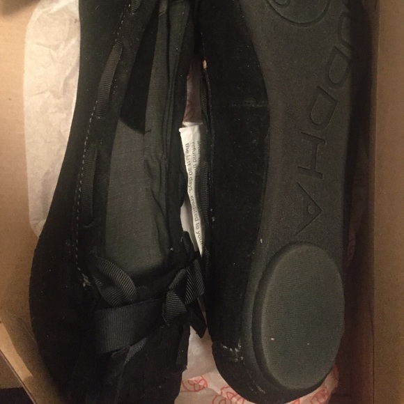 NWOT Big Buddha moccasins