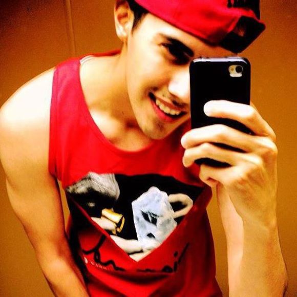 Meet your Posher, Raul - Picture 1 of 1