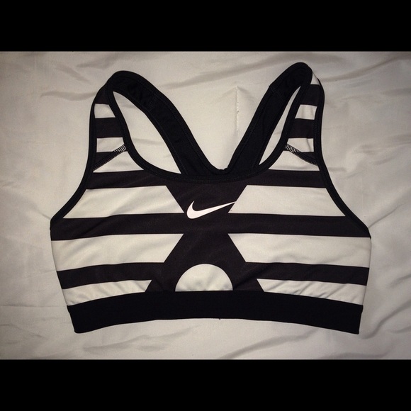 women's Nike sports bra