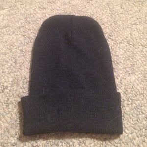 Brandy Melville charcoal slouchy beanie 🎩