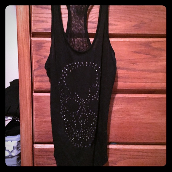 Sale!! 🎉🎉 Express tank top with lacy back