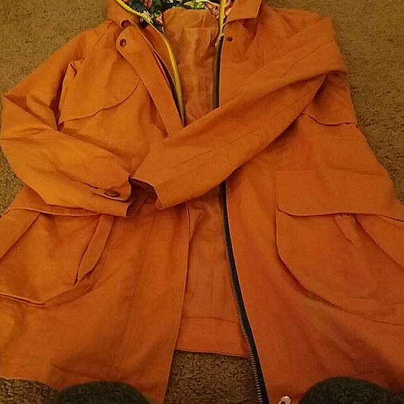 Jacket - Picture 2 of 3