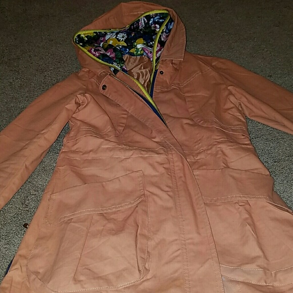 Jacket - Picture 3 of 3