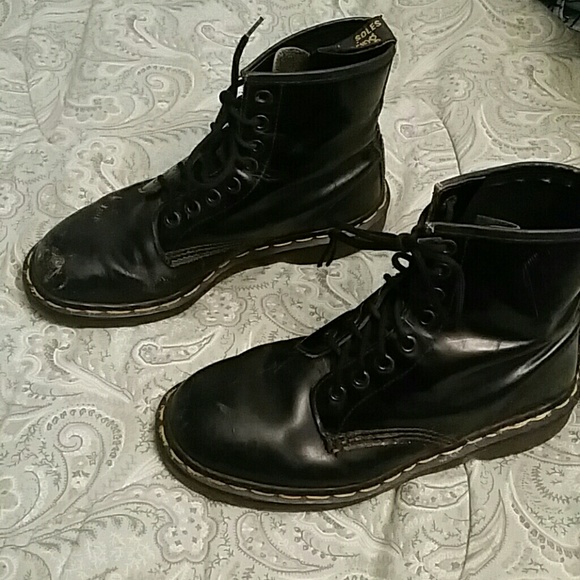 Dr. MARTENS!!!