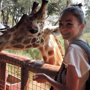 Meet your Posher, Helen