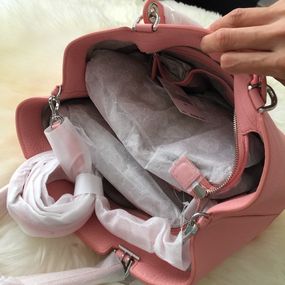 49 michael kors handbags brand new michael kors 49 michael kors handbags brand new michael kors