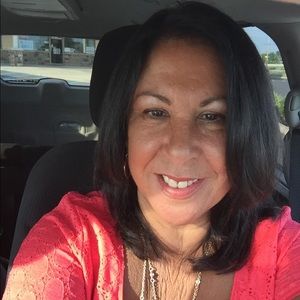 Meet your Posher, Carrie