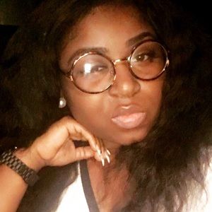 Meet your Posher, Alexus