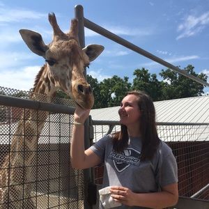 Meet your Posher, Avery