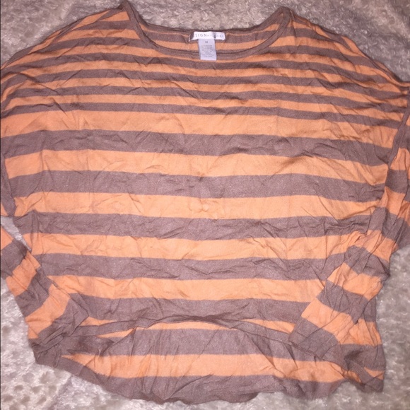 Loose Fitting Knit Top