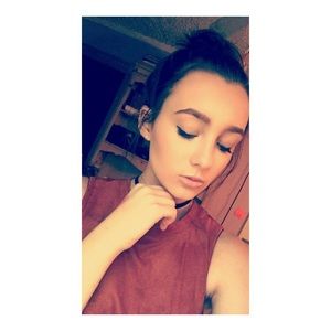 Meet your Posher, Julie