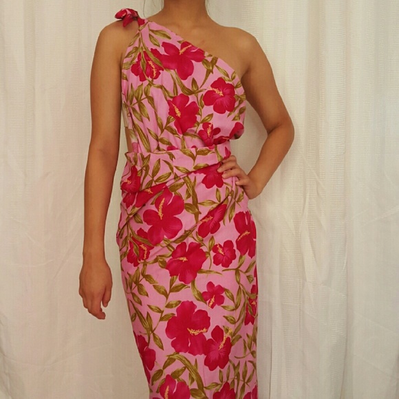 Pink flowered sarong