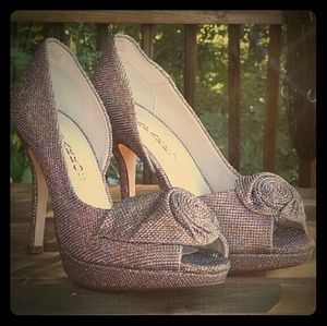 Caparros Women's Baldwin platform pump