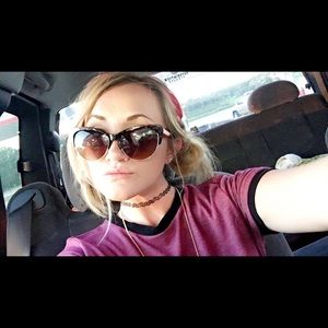 Meet your Posher, Taylor