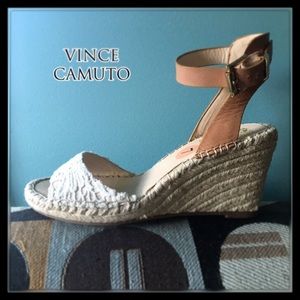 VINCE CAMUTO Leather and Lace Wedges NWT