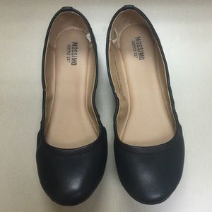 Mossimo flats