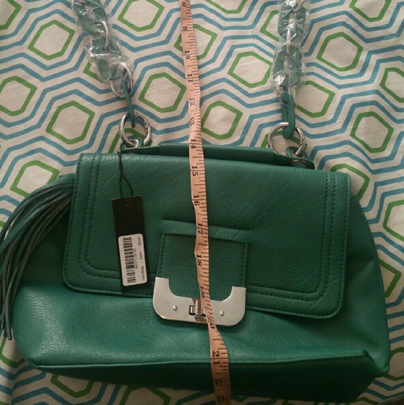 Handball - Picture 2 of 4