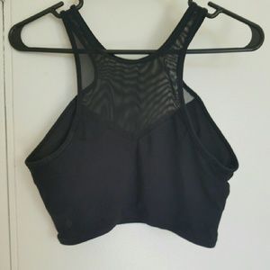 Get it om on front racer crop in black