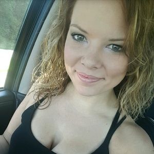 Meet your Posher, Brittney