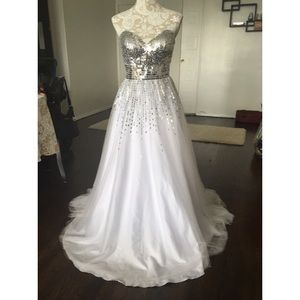 ✨ GORGEOUS Jovani Prom dress!✨