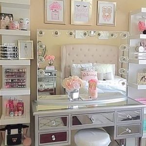 Meet your Posher, Reina