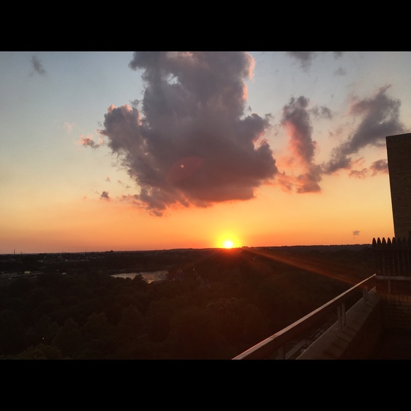 Meet your Posher, Nena