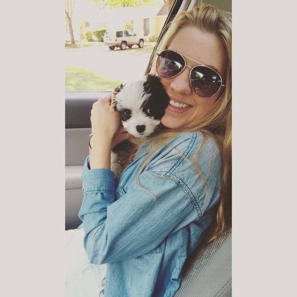 Meet your Posher, Hannah - Picture 1 of 1