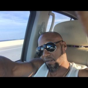 Meet your Posher, Johnny