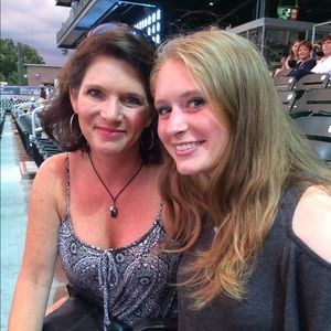 Meet your Posher, Lesa