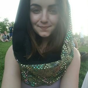 Meet your Posher, Lauren