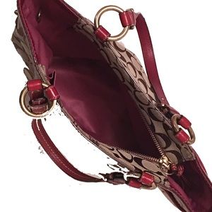 Coach Bags - 🎉🎉HP 9/22/17🎉🎉COACH Tote w/Burgundy Leather Coach Bags - 🎉🎉HP 9/22/17🎉🎉COACH Tote w/Burgundy Leather
