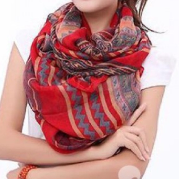 Accessories - Aztec scarf🍂🌻