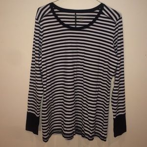 CLOSET CLOSING‼️ NWT. Ana Top