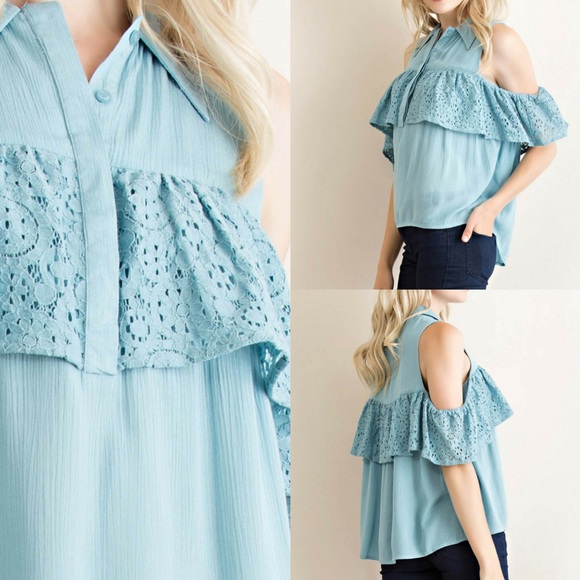 ‼️LARGE ONLY‼️Button Down Collar Cold Shoulder Top - Picture 4 of 4