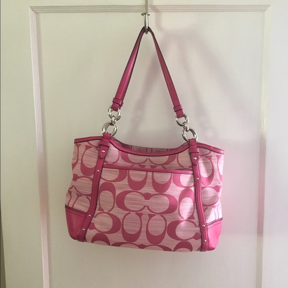 Authentic Coach purse - Picture 2 of 4