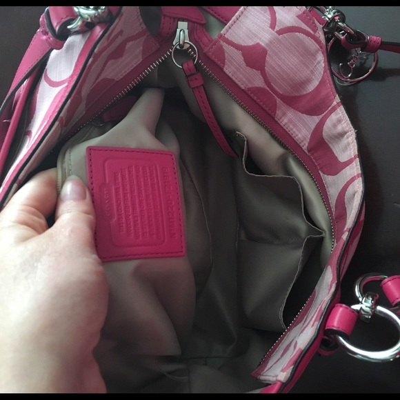 Authentic Coach purse - Picture 4 of 4