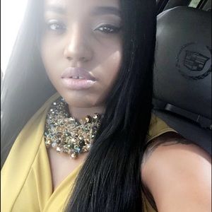 Meet your Posher, Khadija