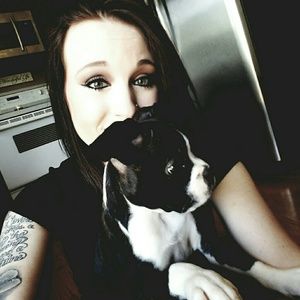 Meet your Posher, Leeanna