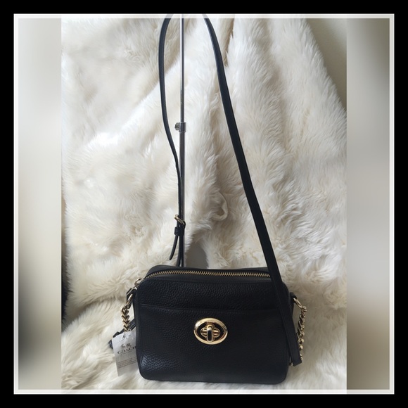 SOLD ON EBAY!! New COACH Turnlock Camera Crossbody - Picture 1 of 4
