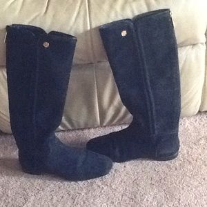 Suede Tory Burch Boots!