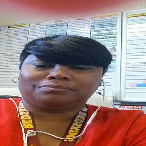 Meet your Posher, Yvette