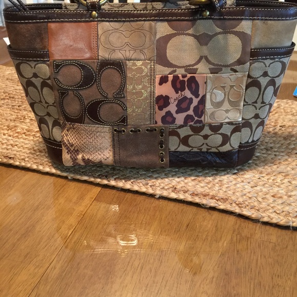 Coach shoulder bag