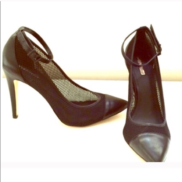 BCBG Cynthia Heel .