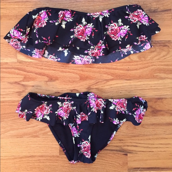 Forever 21 two piece bikini size small