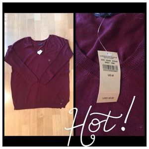 American Eagle Sweater