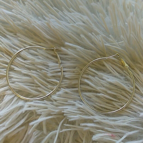 boutique Jewelry - Silver Tone 2" Classic Hoop Earrings
