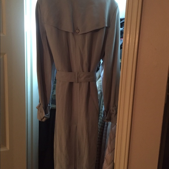 Meet your Posher, Jeannette - Picture 3 of 3