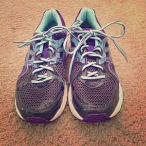 NWOT Women's Gel Asics