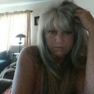 Meet your Posher, Debra